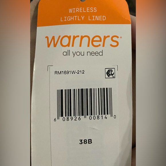 Warner's Cream Bra - Picture 4 of 9